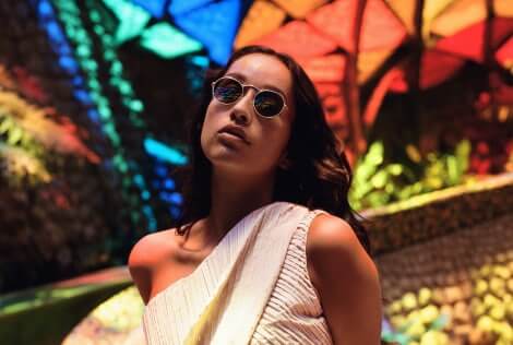OLIVER PEOPLES